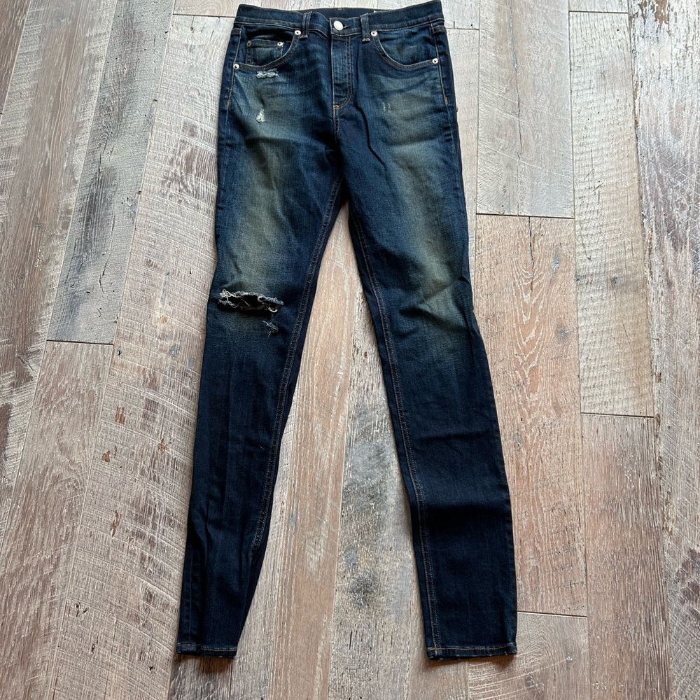 Rag & bone distressed jeans 👖